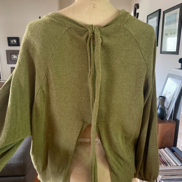Zara Olive Knit Sweater w/ Tie Back and Side Slits, Back Vent & Puff Sleeves - Picture 4 of 5